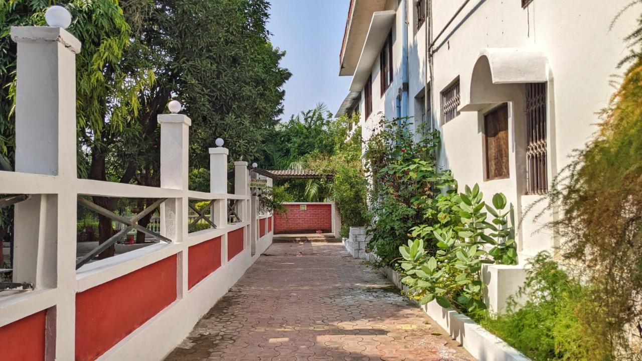Headquarter Khajuraho Hostel Exterior foto