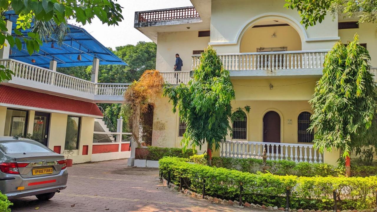 Headquarter Khajuraho Hostel Exterior foto