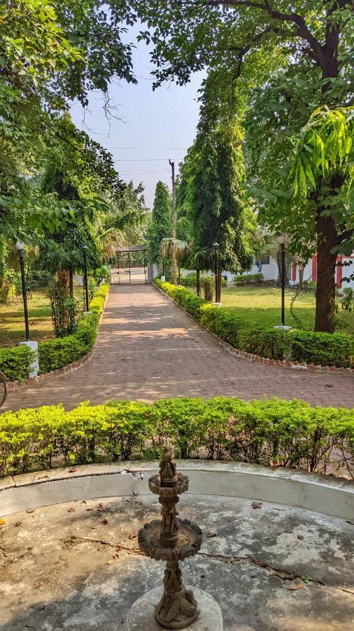 Headquarter Khajuraho Hostel Exterior foto
